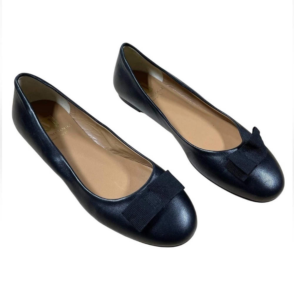 Bruno Magli Black Leather Slip On Bow Accent Ballet Flats Size 38